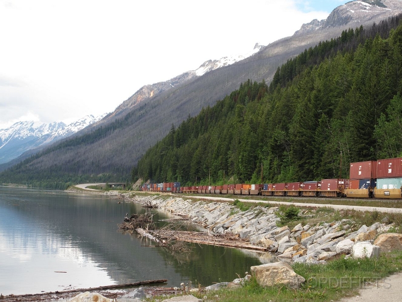 Canada-2012-042.JPG - Trein langs Moose lake