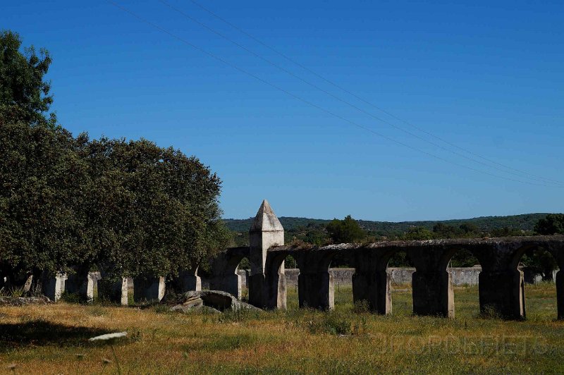 2015-spanje-030.jpg - Aquaduct net buiten Evora