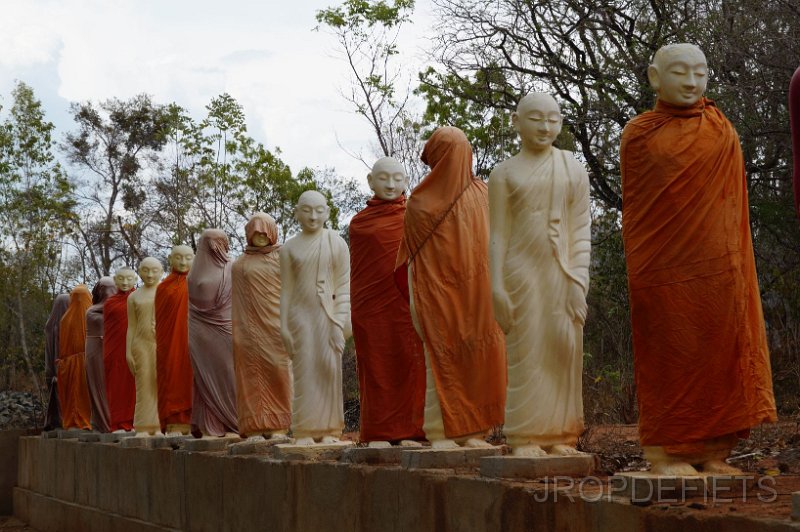 2014-sri-lanka-064.jpg - Boeddha