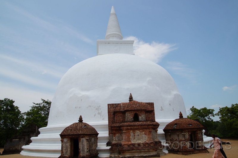 2014-sri-lanka-149.jpg - Polonnaruwa