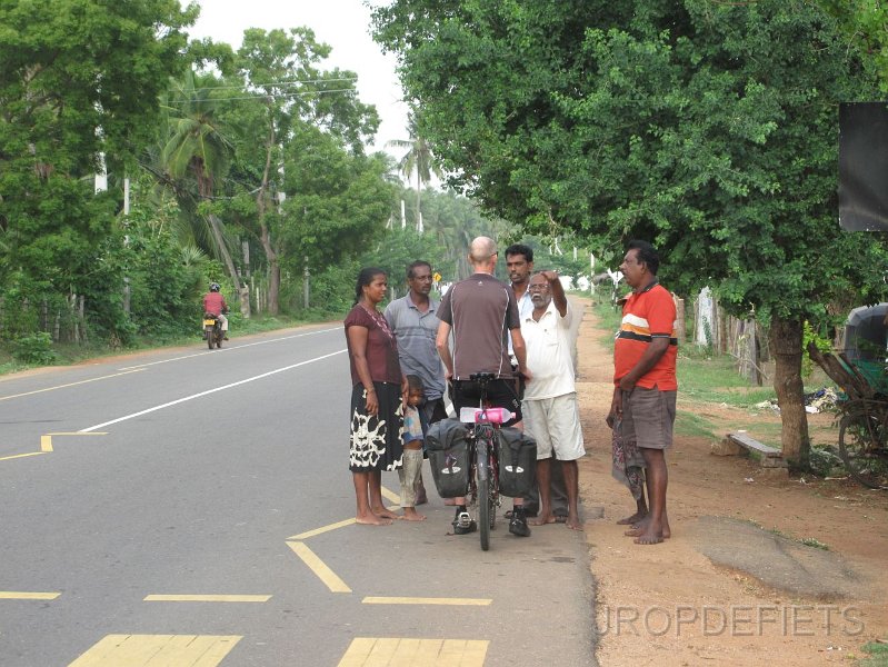 2014-sri-lanka-179.jpg - De weg vragen